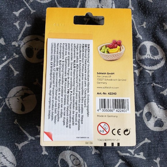 Fruit and Leaves Feed sets 42240 - 42239 Lot of 2 Schleich NWT World of Nature - Picture 6 of 7